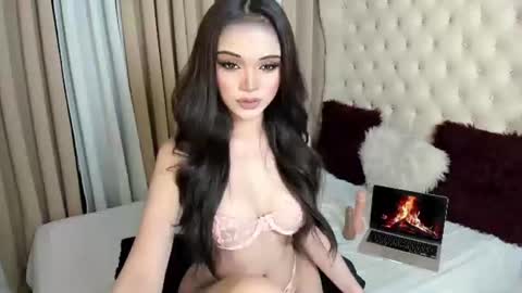 Valencia AND Anastasia online show from September 2025 02:29:02 PM