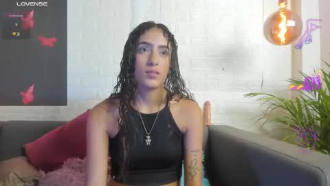 Snapshot of layla_707 chatting on December 2024 01:28:01 AM Layla online show from December 2024 01:28:01 AM