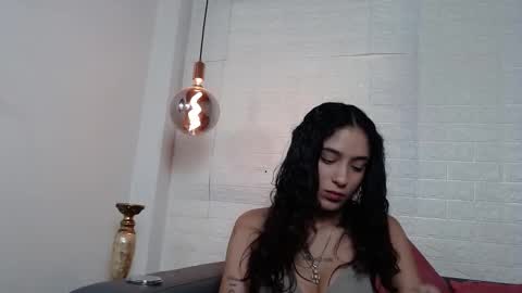 Snapshot of layla_707 chatting on February 2025 01:09:01 AM Layla online show from February 2025 01:09:01 AM