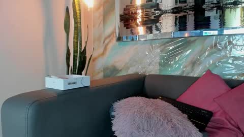 Snapshot of layla_707 chatting on March 2025 10:56:01 PM Layla online show from March 2025 10:56:01 PM