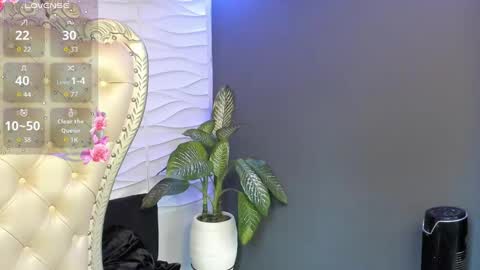 Snapshot of layla_707 chatting on September 2025 10:43:01 PM Layla online show from September 2025 10:43:01 PM