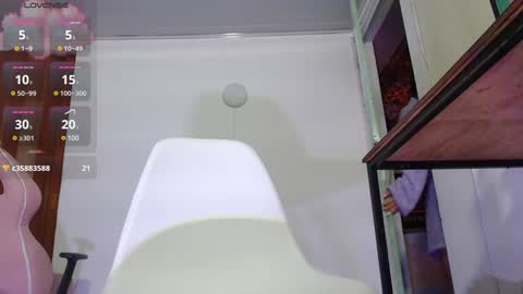 laylafoxy_tay online show from January 2025 06:22:02 AM