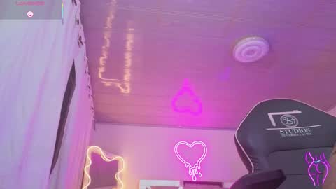 laylafoxy_tay online show from November 2025 03:23:01 AM