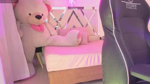 laylafoxy_tay online show from December 2025 03:26:02 AM