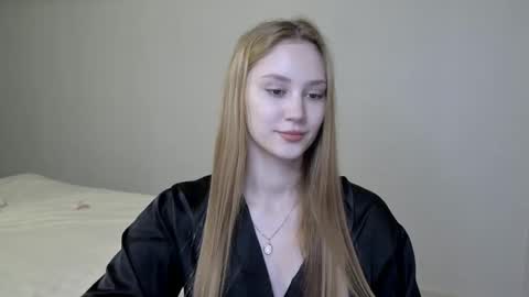 Snapshot of laylapretty001 chatting on January 2025 05:48:02 AM LaylaPretty001 online show from January 2025 05:48:02 AM