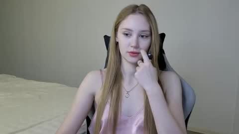 Snapshot of laylapretty001 chatting on February 2025 05:22:01 AM LaylaPretty001 online show from February 2025 05:22:01 AM