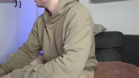 Laz online show from November 2025 05:28:02 AM