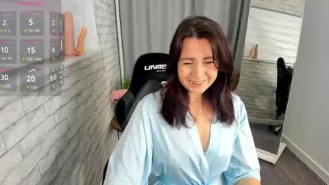 Snapshot of lea_shadom chatting on October 2025 12:55:01 AM Lea online show from October 2025 12:55:01 AM