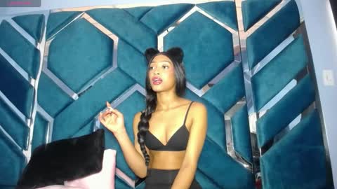 lea sewwtly online show from October 2025 01:21:01 PM