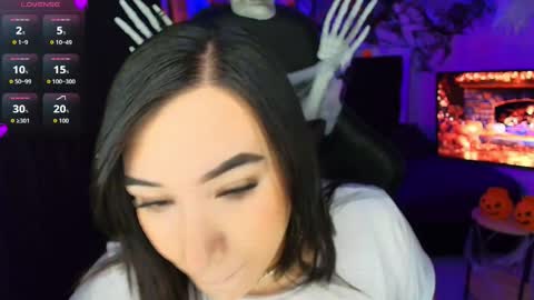 leah online show from October 2025 07:21:02 AM