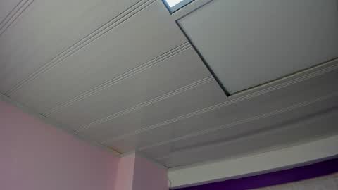 leamoreau__ online show from November 2025 11:47:01 AM