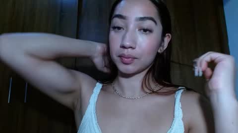 leanaalhub online show from February 2025 02:29:02 AM