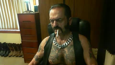 leathergreaser online show from January 2025 01:10:01 AM