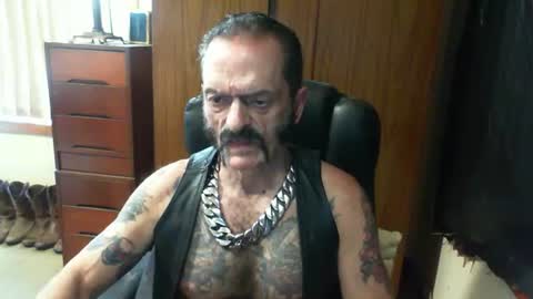 leathergreaser online show from January 2025 02:20:01 AM