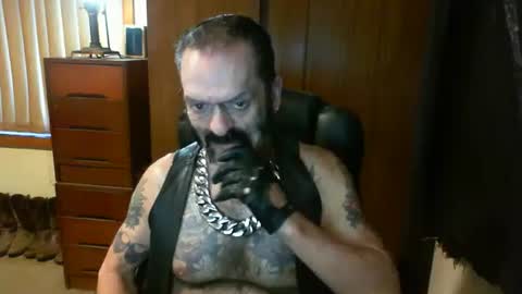 leathergreaser online show from January 2025 07:16:02 PM