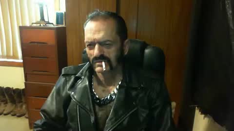 leathergreaser online show from January 2025 10:34:01 PM