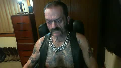 leathergreaser online show from February 2025 06:04:01 PM
