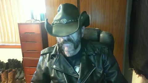 leathergreaser online show from June 2026 09:42:02 PM