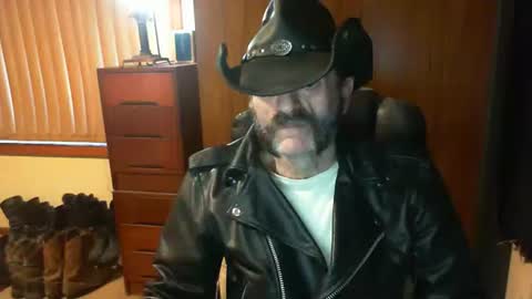leathergreaser online show from June 2026 09:35:02 PM