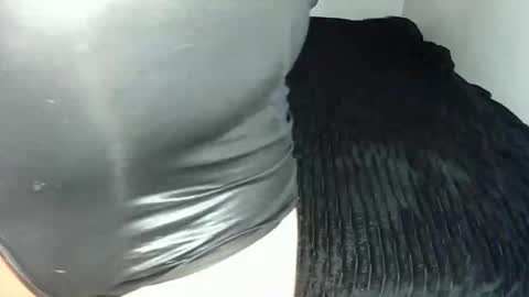 leatherman31 online show from November 2025 07:01:02 PM