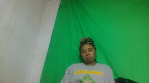 Snapshot of leatiana chatting on February 2026 10:00:02 AM leatiana online show from February 2026 10:00:02 AM