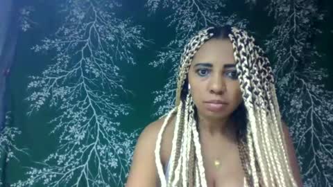 leatianaa online show from June 2026 06:40:02 AM