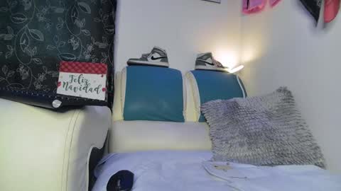 leenar_key online show from February 2025 06:29:02 PM