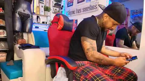 leenar_key online show from February 2026 09:50:01 AM