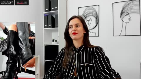 Elle  online show from March 2025 11:21:01 AM