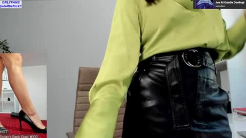 Snapshot of legswattitude chatting on May 2026 10:09:02 AM Elle online show from May 2026 10:09:02 AM