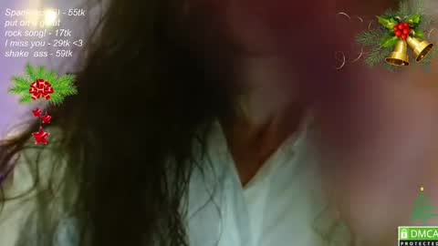 hey Im Leia and I love rock  online show from December 2024 04:36:01 PM