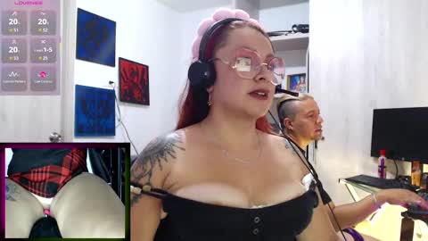 Snapshot of leidycrstnch21 chatting on October 2025 01:52:02 AM LeidyDi223 online show from October 2025 01:52:02 AM