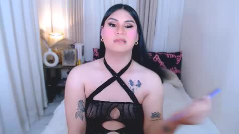 Snapshot of leighcortesi chatting on October 2025 05:42:01 PM Cailey online show from October 2025 05:42:01 PM