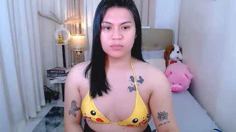 Snapshot of leighcortesi chatting on November 2025 01:43:01 PM Cailey online show from November 2025 01:43:01 PM