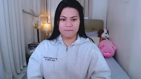 Snapshot of leighcortesi chatting on November 2025 03:56:02 PM Cailey online show from November 2025 03:56:02 PM