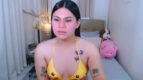 Snapshot of leighcortesi chatting on November 2025 04:12:02 AM Cailey online show from November 2025 04:12:02 AM