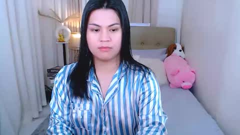 Snapshot of leighcortesi chatting on November 2025 05:20:01 AM Cailey online show from November 2025 05:20:01 AM