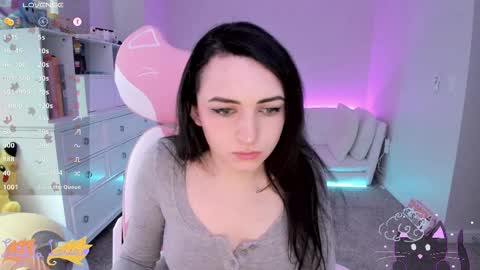 Leighla online show from October 2025 11:52:02 PM