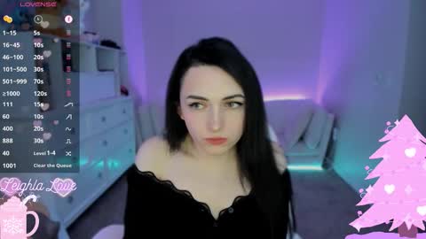 Leighla online show from November 2025 01:11:01 PM