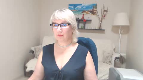 Leila Kinky online show from February 2025 09:01:01 AM