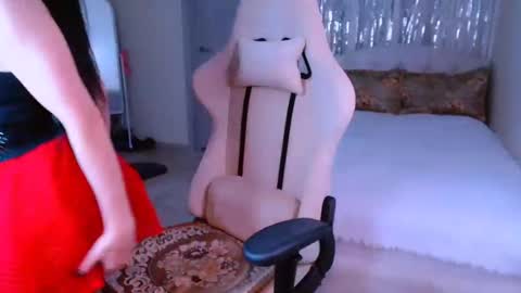 leilamurray online show from March 2025 02:29:02 PM