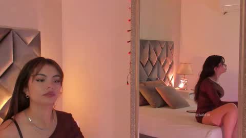 Leizathompson online show from January 2026 06:54:02 PM