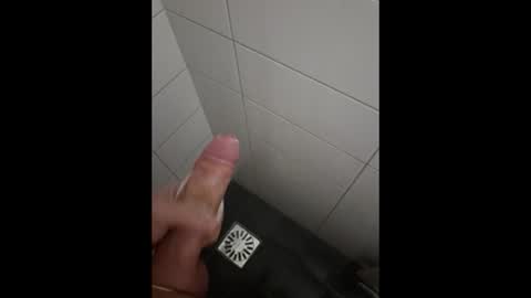 lekkerhard95 online show from December 2025 08:28:02 PM