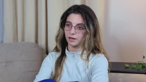 Alexandria online show from November 2025 08:33:02 PM