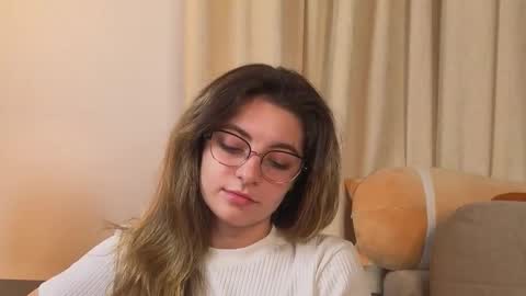 Alexandria online show from November 2025 08:07:01 PM