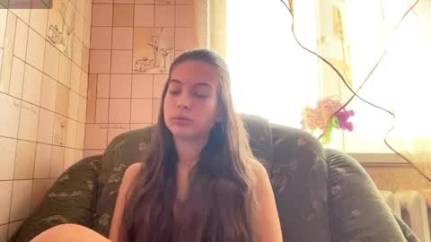 Hellomy name is Natalyits my first day here nice to meet you Give me 50 thumbs ups online show from May 2026 03:35:02 AM