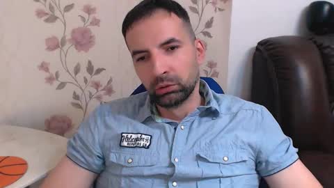 Snapshot of leo_gianni chatting on May 2026 02:22:01 PM Leo Gianni online show from May 2026 02:22:01 PM