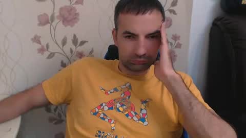 Snapshot of leo_gianni chatting on July 2026 01:06:01 PM Leo Gianni online show from July 2026 01:06:01 PM