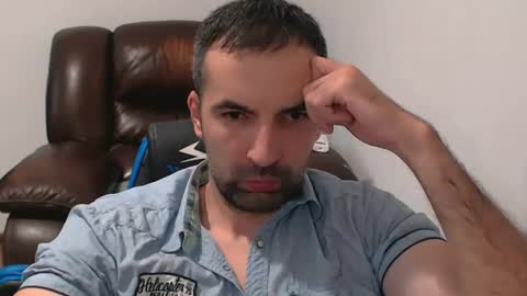 Snapshot of leo_gianni chatting on August 2026 10:57:02 PM Leo Gianni online show from August 2026 10:57:02 PM