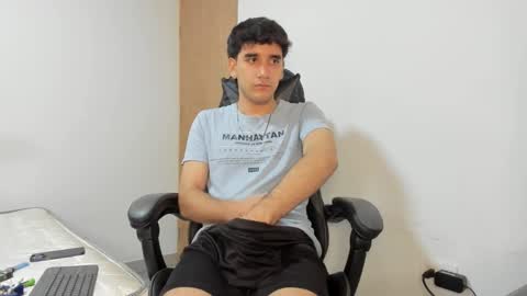 Snapshot of leo_jones389 chatting on March 2025 10:49:02 PM Leo Jones online show from March 2025 10:49:02 PM
